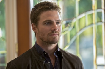 Oliver_Queen_Stephen_Amell-28